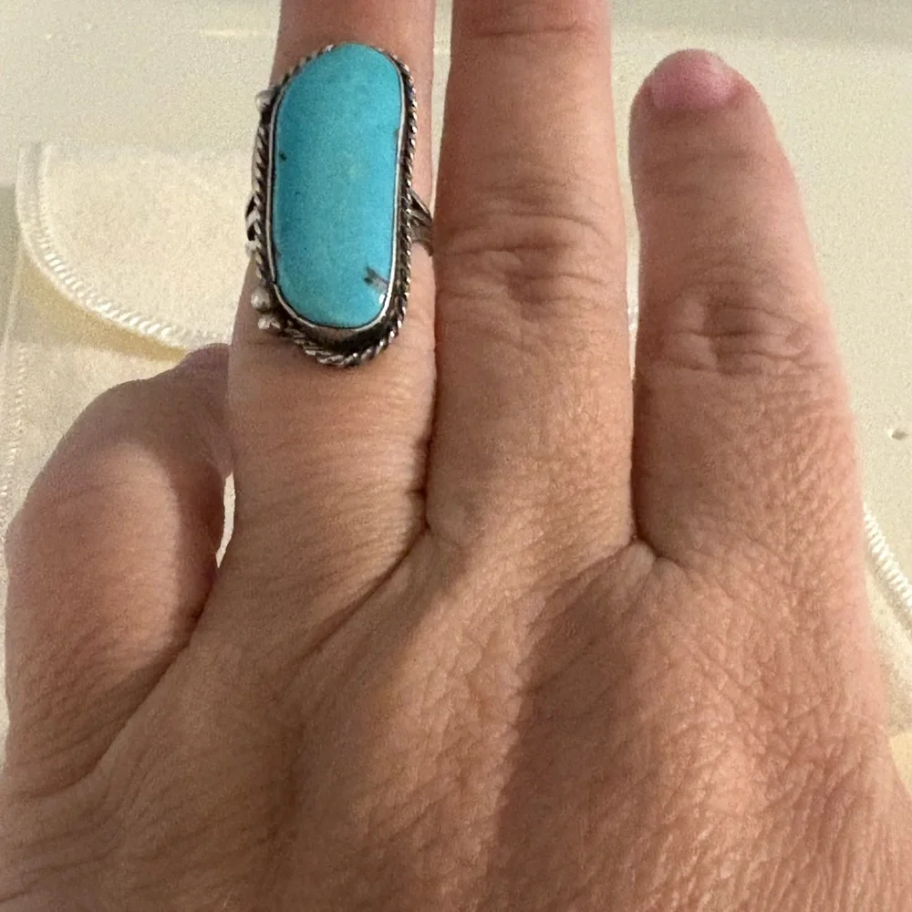 Turquoise Silver Ring - Picture 4 of 5
